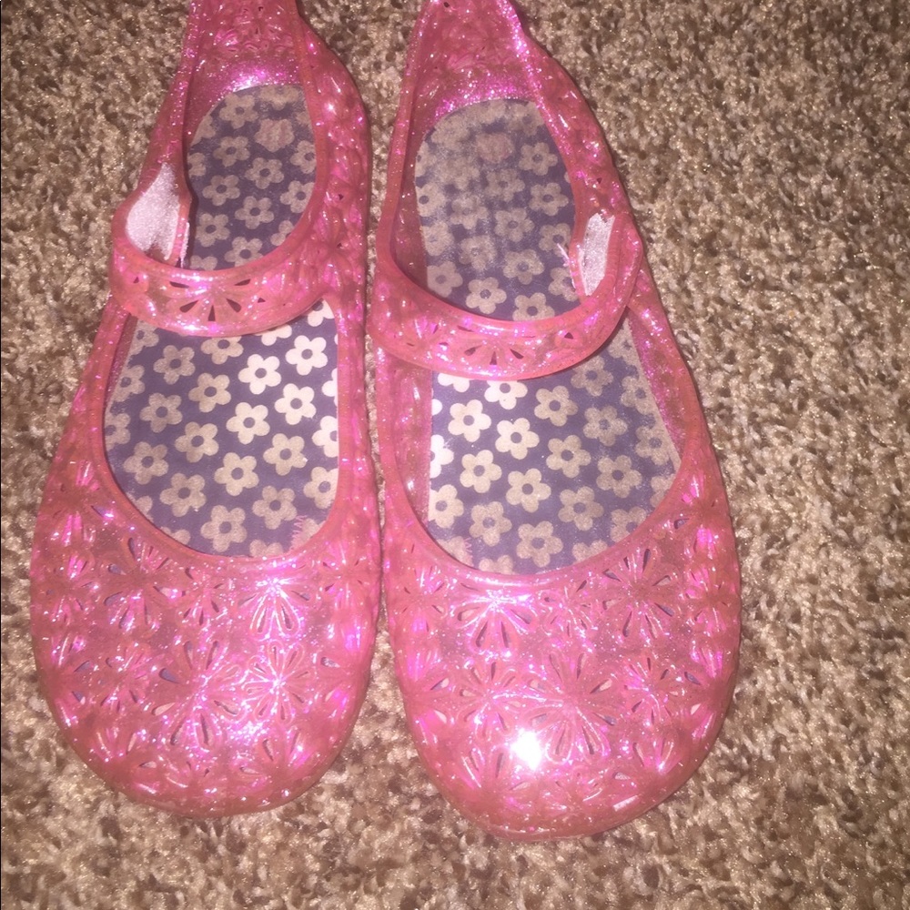 Girls shoes